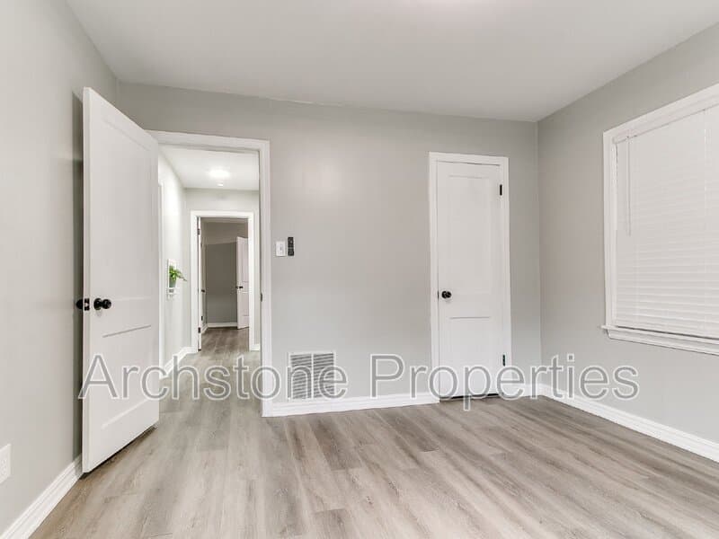 Oklahoma City House: 2617 Northwest 37th Street