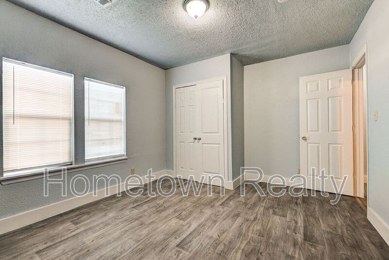 Oklahoma City House: 2114 N Bath Avenue