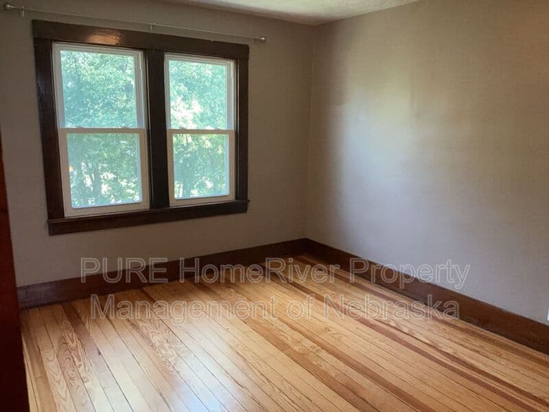 Omaha House: 3403 Arbor St