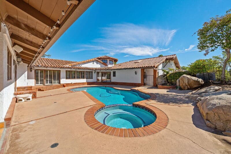 San Diego House: 18714 Bernardo Trails Dr