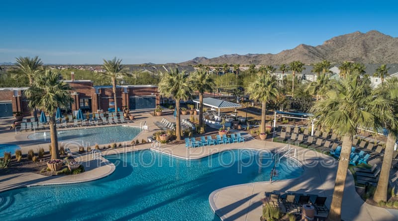 Buckeye House: 4301 N Golf Dr