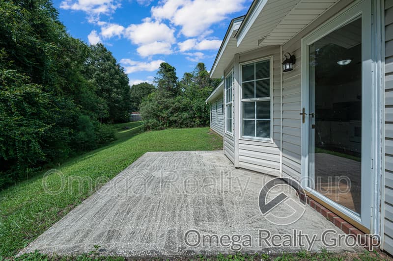Mobile House: 3020 Barlett Dr