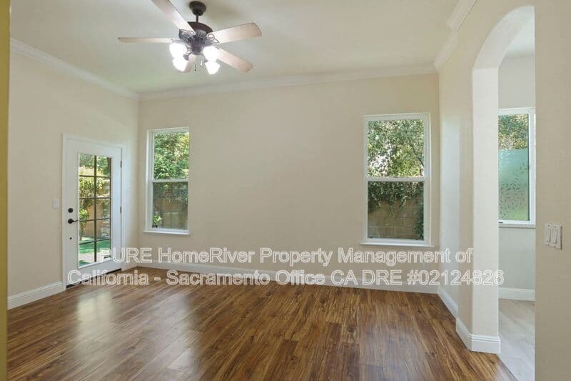 Gold River House: 12020 Gold Pointe Lane