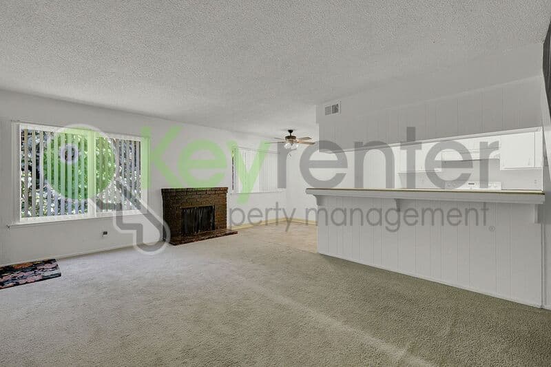 Sacramento House: 2941 Norcade Circle
