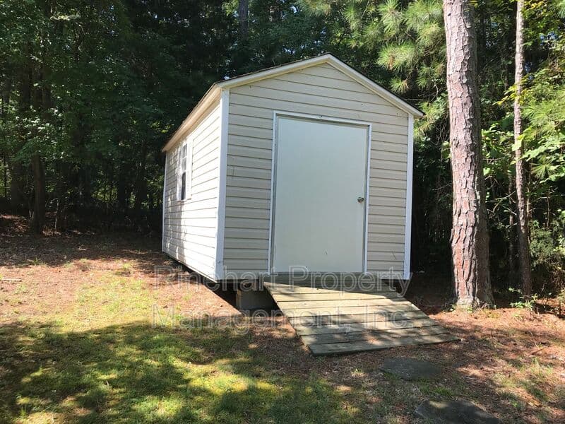York House: 4640 Allison Creek Road