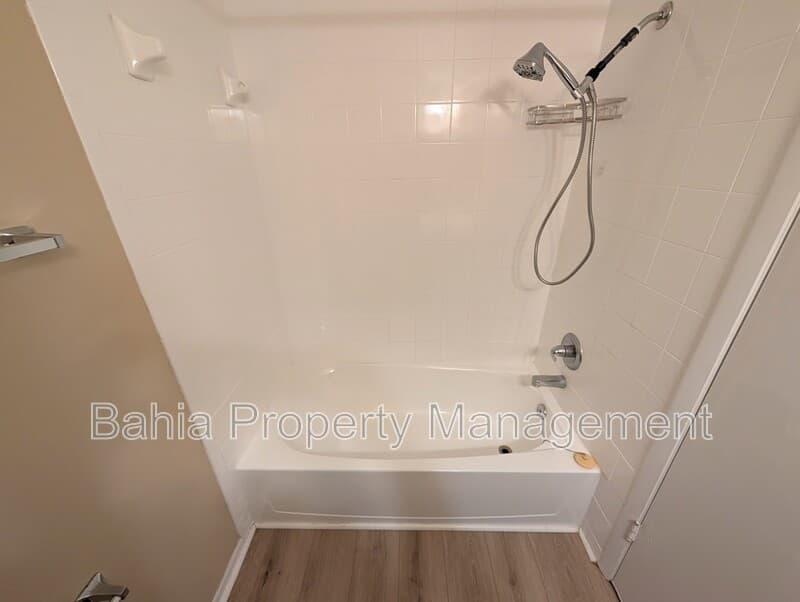 Tampa Townhome: 3441 Oak Trail Ct