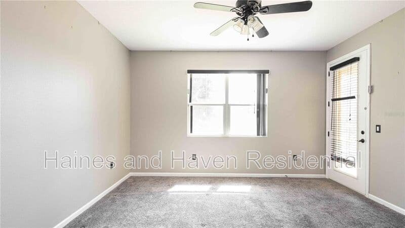 Davenport House: 922 Suffolk Pl