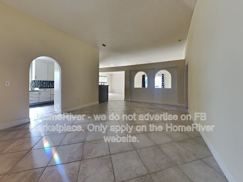 Port Saint Lucie House: 501 SW Deer Run