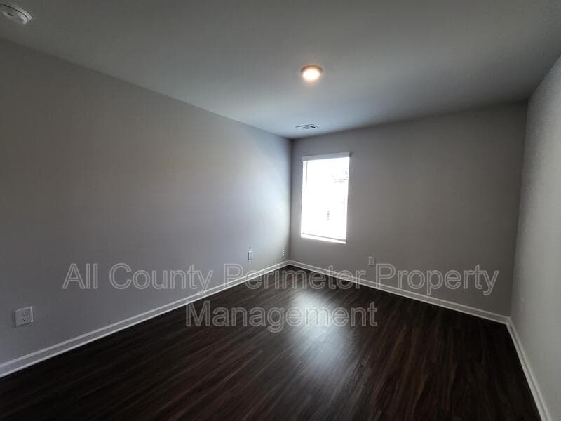 Calhoun Townhome: 107 Brexley Drive