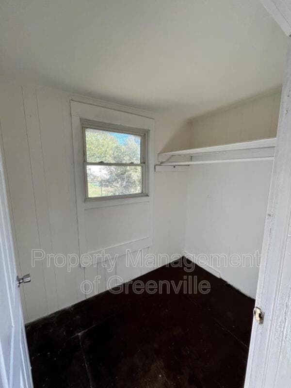 Greenville House: 33 6th Street