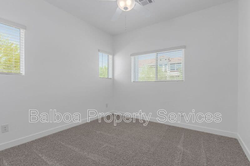 Mesa Townhome: 1318 S 105th Pl