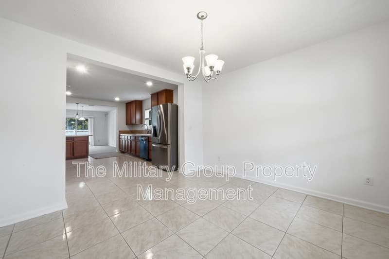 Orange Park House: 391 Hepburn Rd