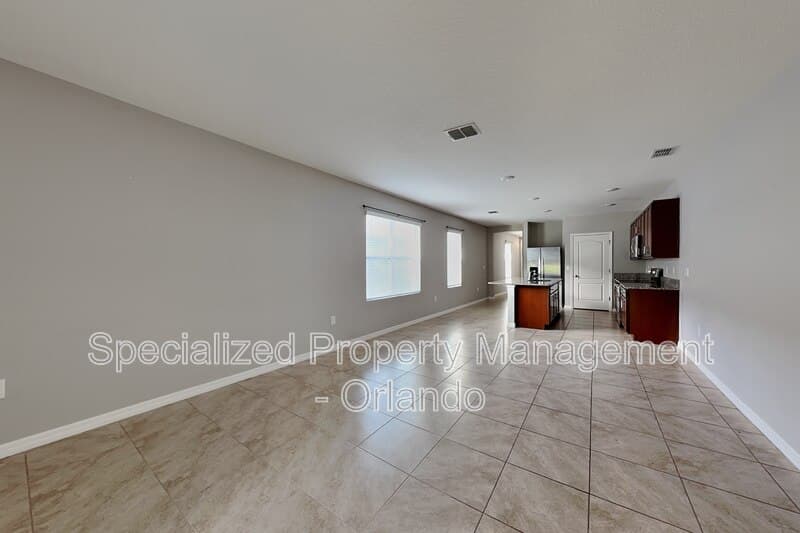 Deland House: 227 Duke Dr