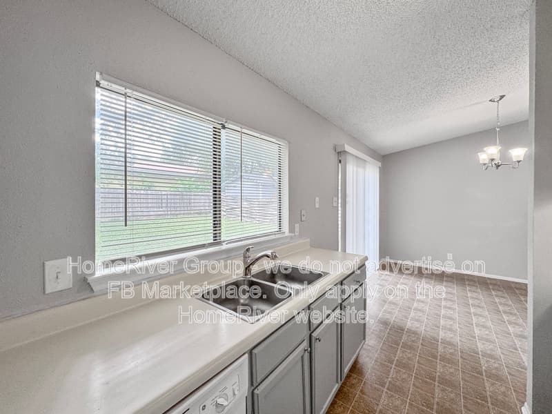 San Antonio House: 9739 Hidden Brk