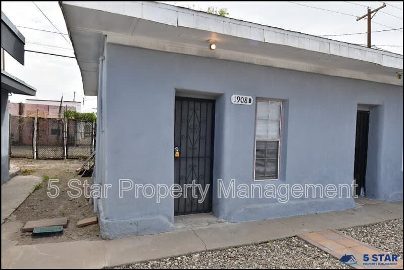 El Paso Condo: 1910 Olive Ave