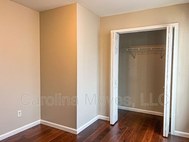Greenville House: 7 Yakutata Drive