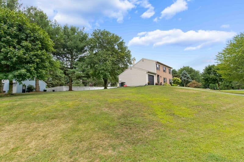 Littiz House: 24 Knollwood Drive