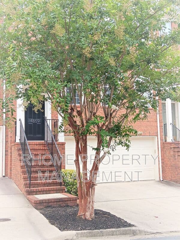Atlanta House: 4859 Payson Terrace SE