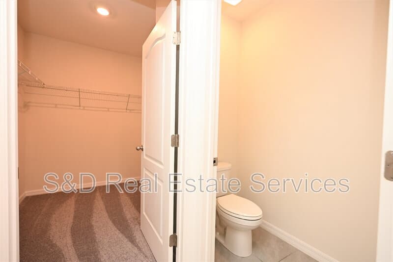 Lakeland House: 2548 Ryland Falls Drive