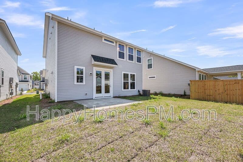 North Charleston House: 8713 Revival Road