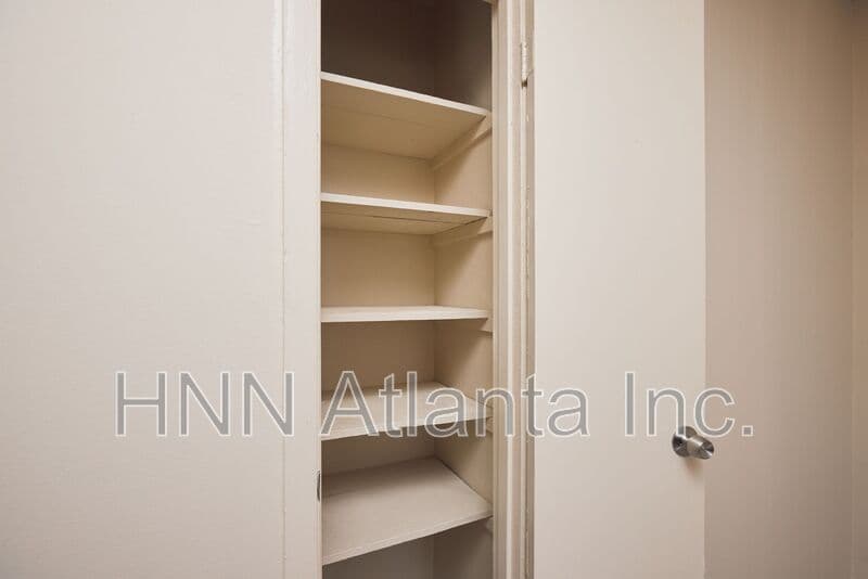Atlanta Condo: 1171 Woodland Ave, NE