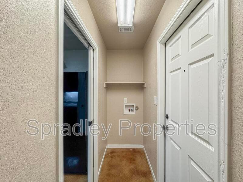 Belton House: 1209 N Blair St