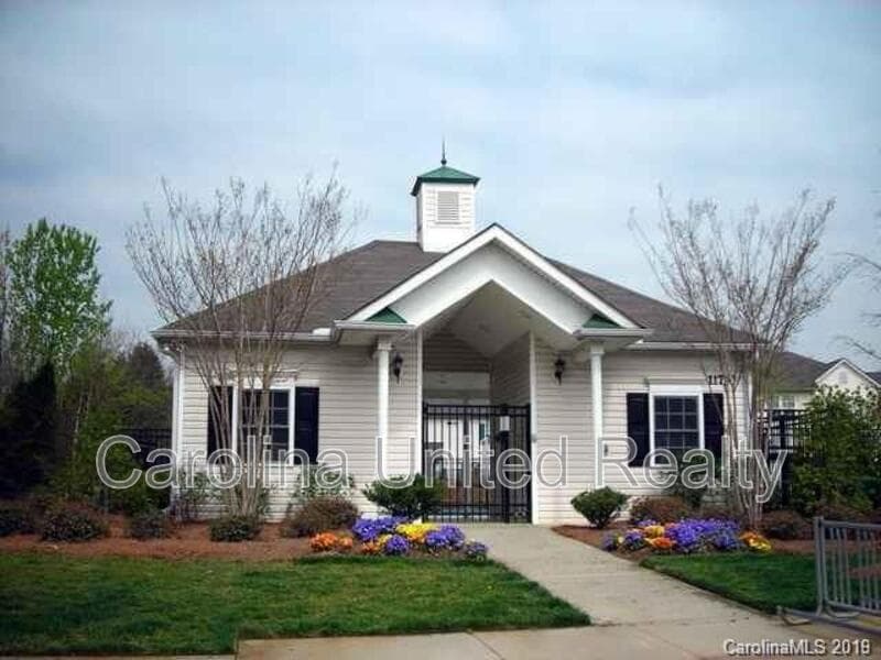 Charlotte Townhome: 14622 Lions Paw St