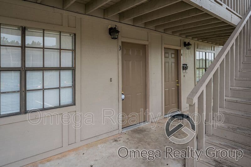 Phenix City Apartment: 901 25th Ave