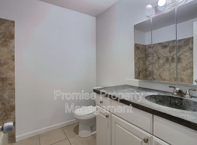 San Deigo Condo: 540 65th St