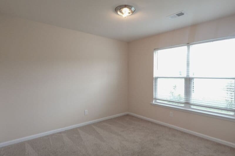 Pooler House: 44 Hawkhorn Ct