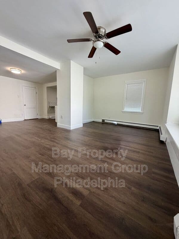 Blue Bell House: 1014 Trewellyn Ave
