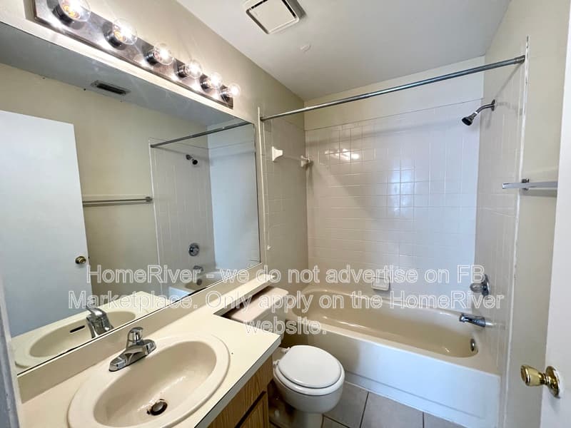 Tampa Condo: 14733 Norwood Oaks Dr