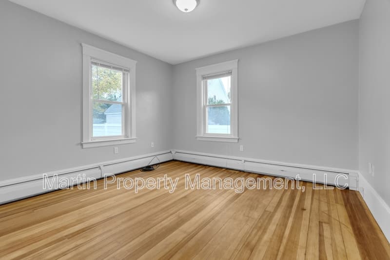 Andover Condo: 6 Stirling Street - 1