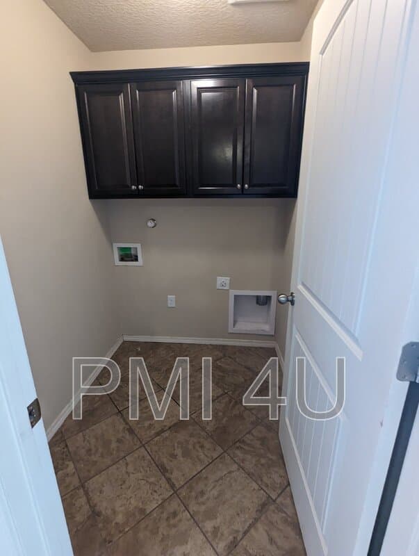 Albuquerque House: 2035 Ferndale DR SE