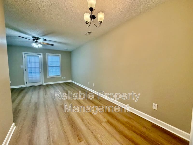 Selma Townhome: 102 Boykin Ave