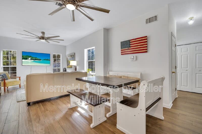 Ladys Island House: 19 LeMoyne Drive
