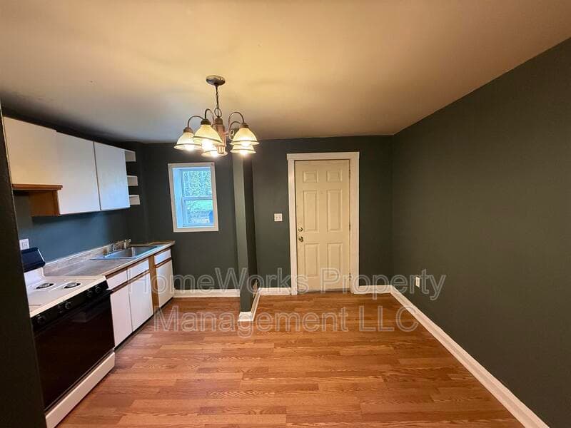 BALTIMORE Townhome: 3844 ELMLEY AVE