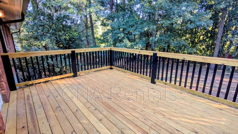 Smyrna House: 2042 Spring Rd SE