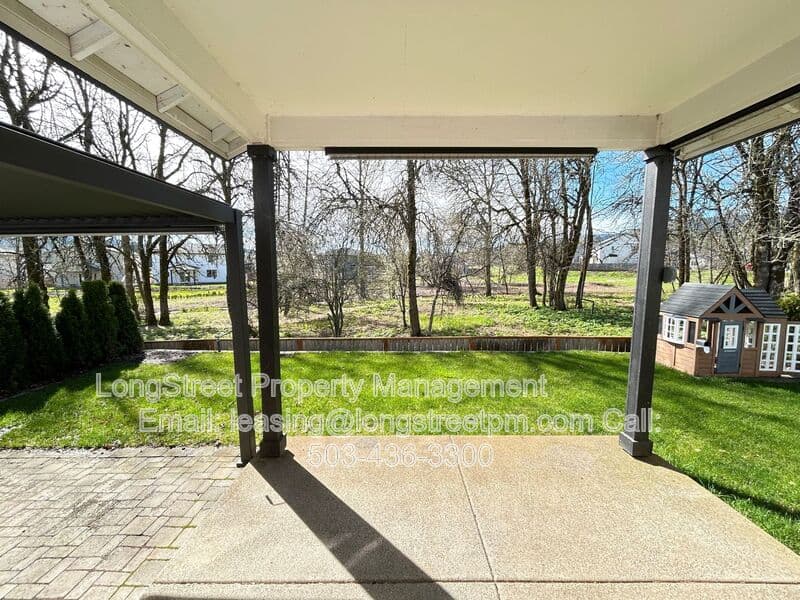 Adair Village House: 7237 SE Berg Dr