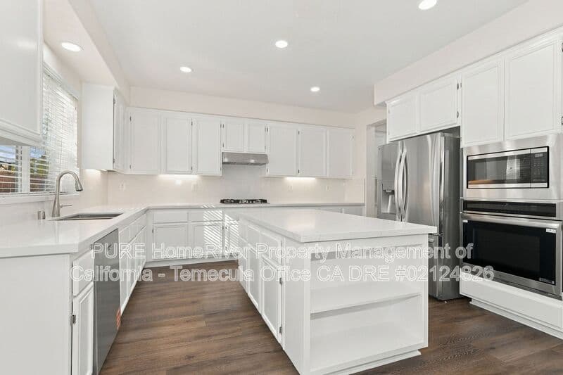 Murrieta House: 34111 San Sebastian Ave