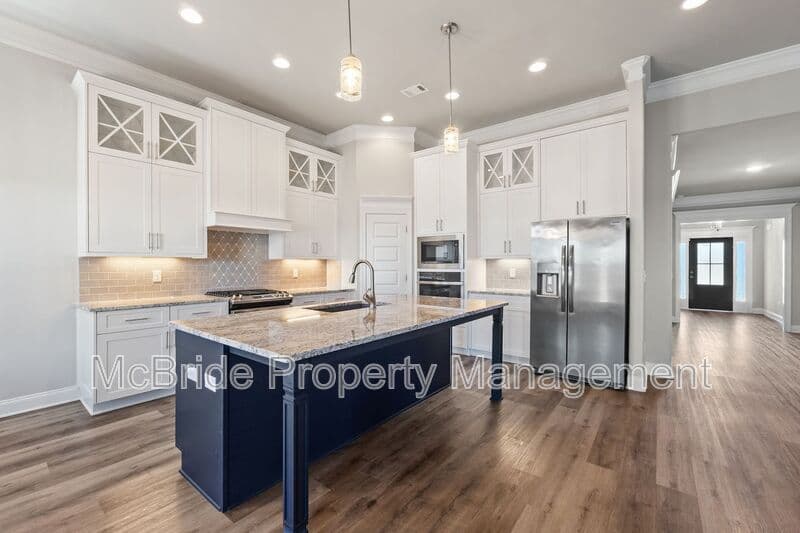 Evans House: 3031 Rosewood Drive