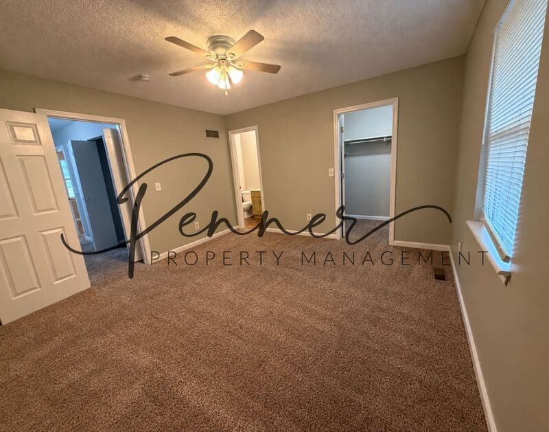 Blue Springs House: 2614 NW 3rd Terrace
