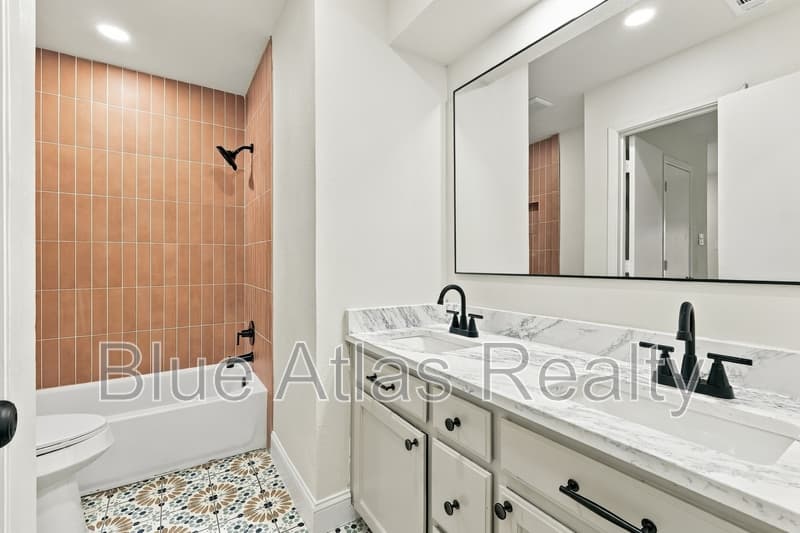 Arlington House: 116 Maple Street - B