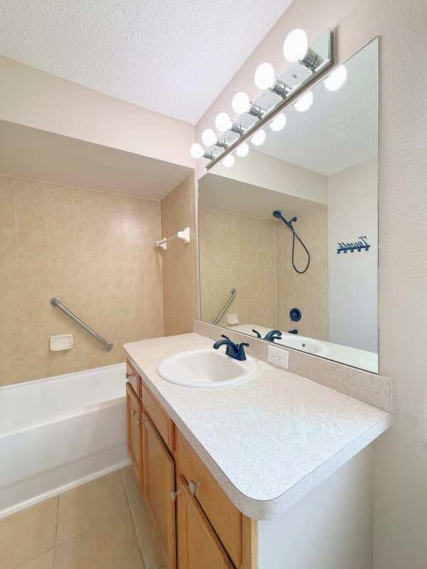 Weeki Wachee House: 10300 Noddy Tern Road