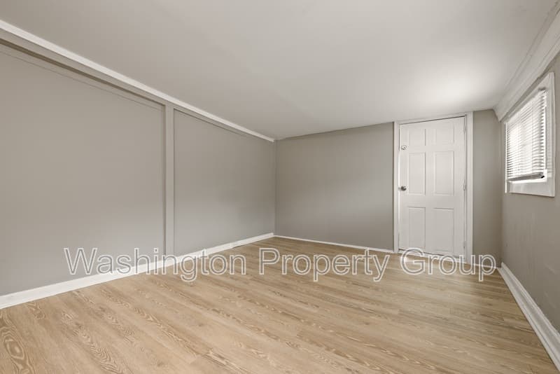 Baltimore House: 206 E 25th St
