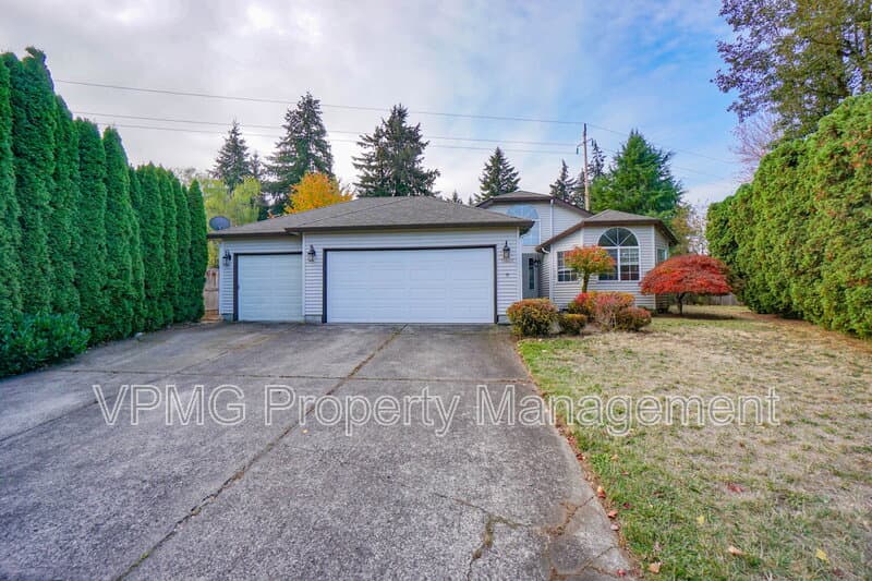 Vancouver House: 15807 NE 40th St