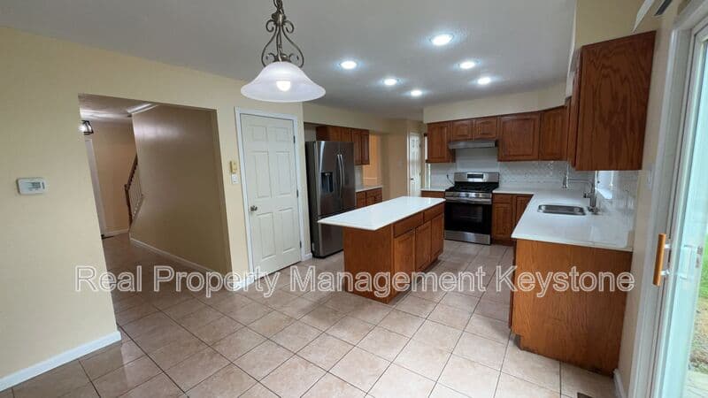Sewickley House: 1907 Colonial Drive