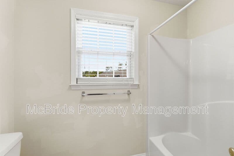 Evans House: 330 Gardenia Drive