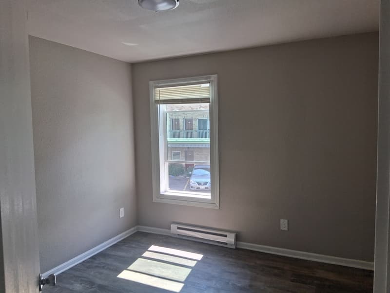 Oshkosh Condo: 835 Wisconsin Street - 2B