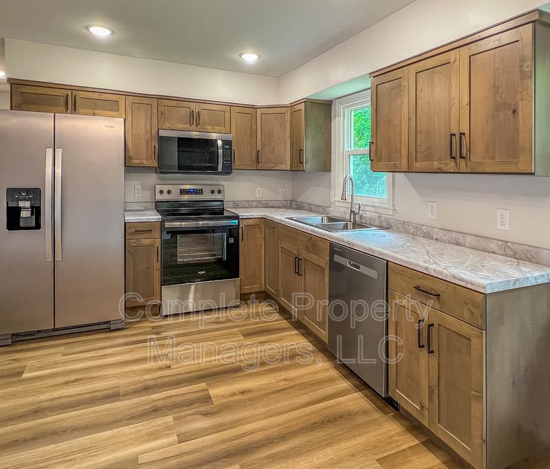 Albert Lea House: 1405 West Clark Street